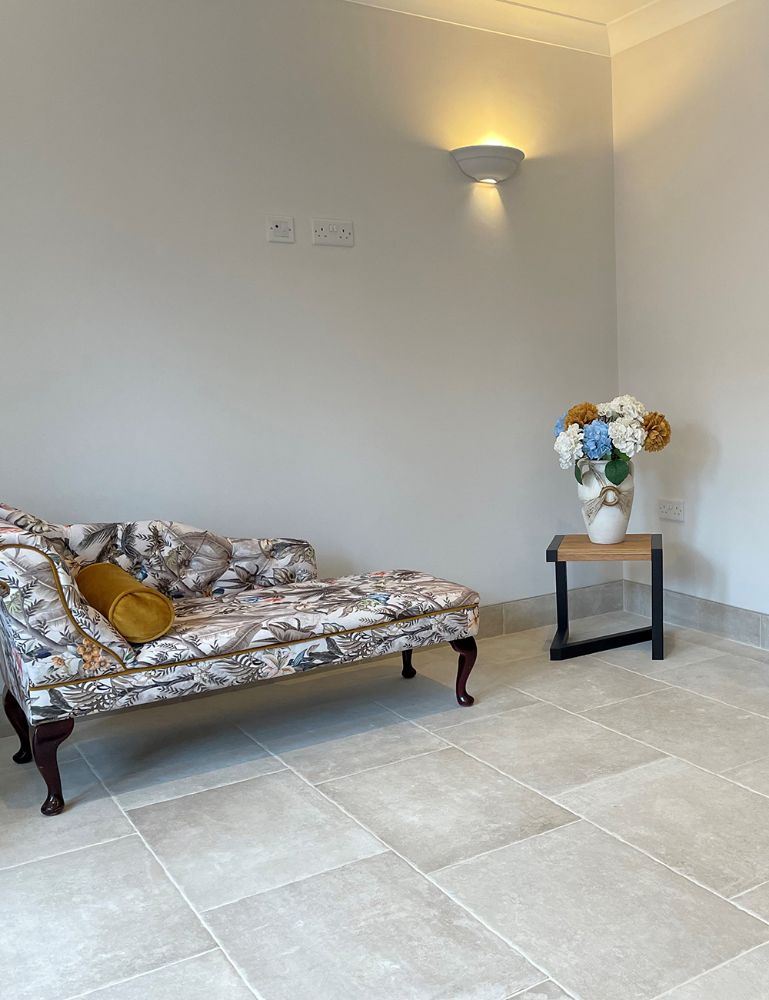 Picture for category CHARTERHOUSE BIANCO ANTIQUE EFFECT PORCELAIN