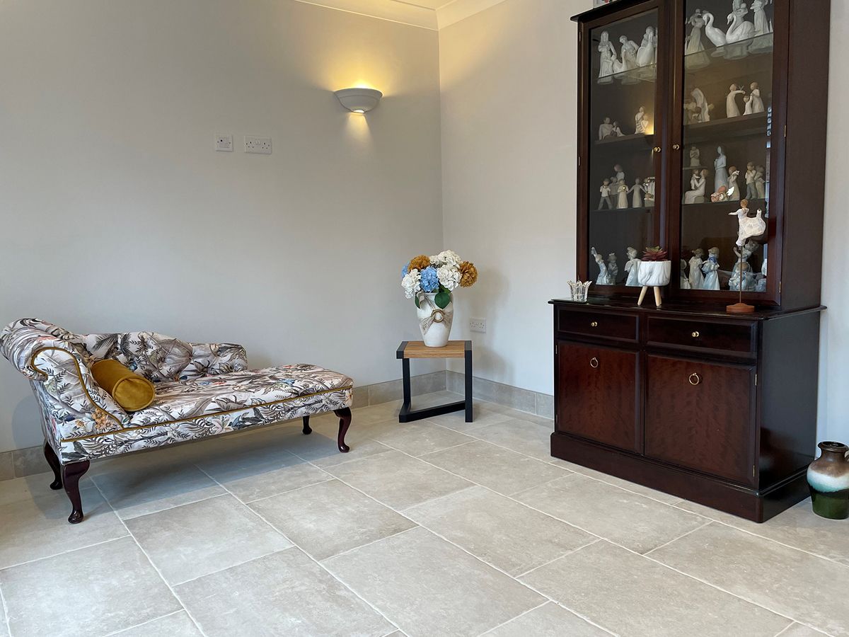 Picture for category CHARTERHOUSE BIANCO ANTIQUE EFFECT PORCELAIN