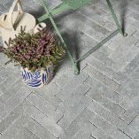 Picture of Rutland Grey Tumbled Limestone Cobbles 
