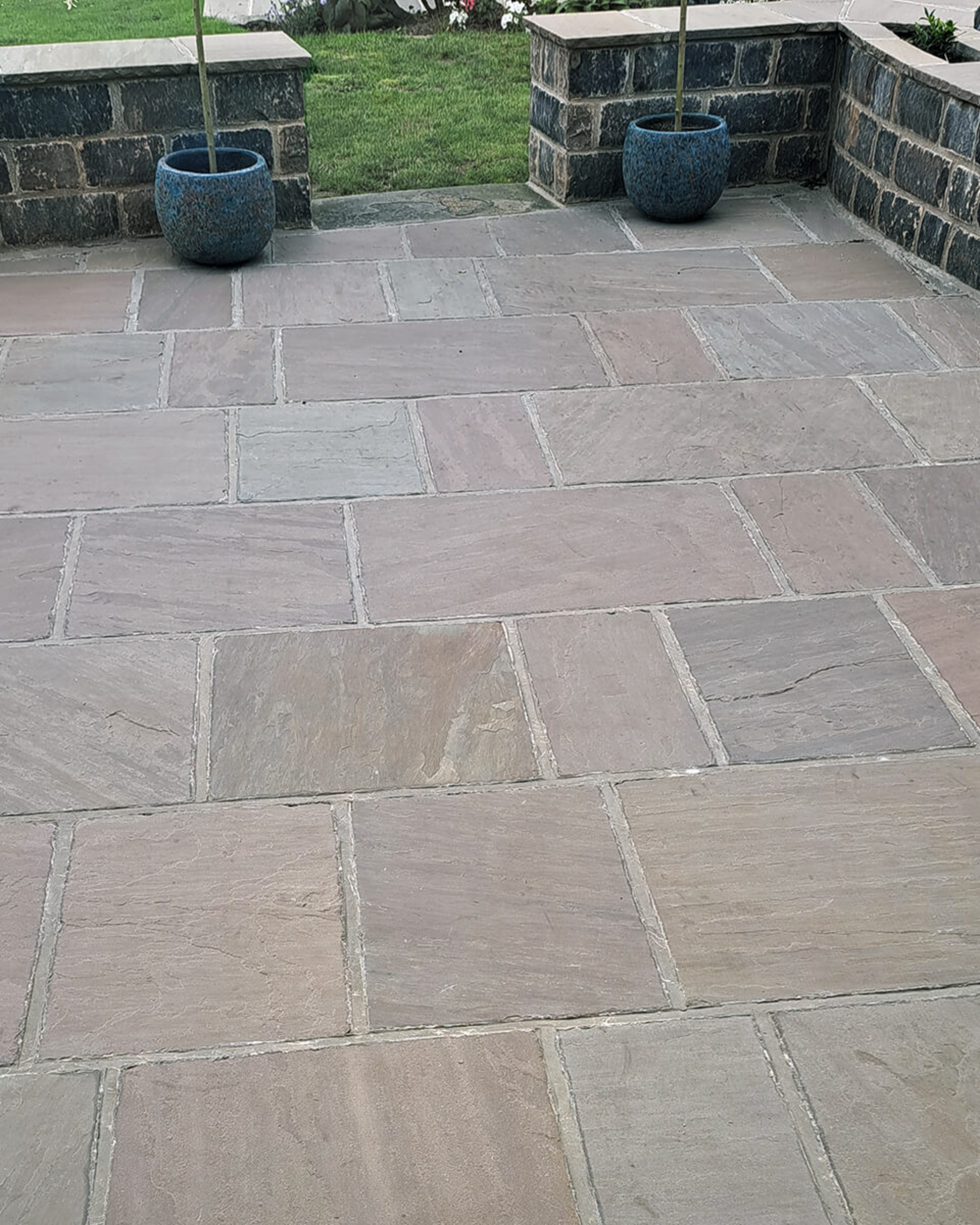 Tudor Brushed Sandstone Outdoor Paving Slabs | Stone Store