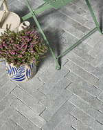 Picture of Rutland Grey Tumbled Limestone Cobbles 